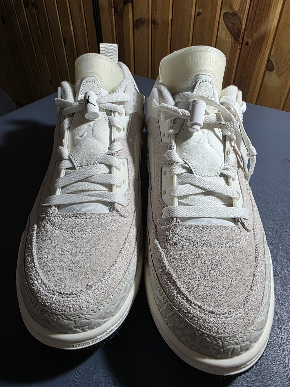 Jordan Spizike Athletic Sneakers in Cream and Off-White Size 8.5m